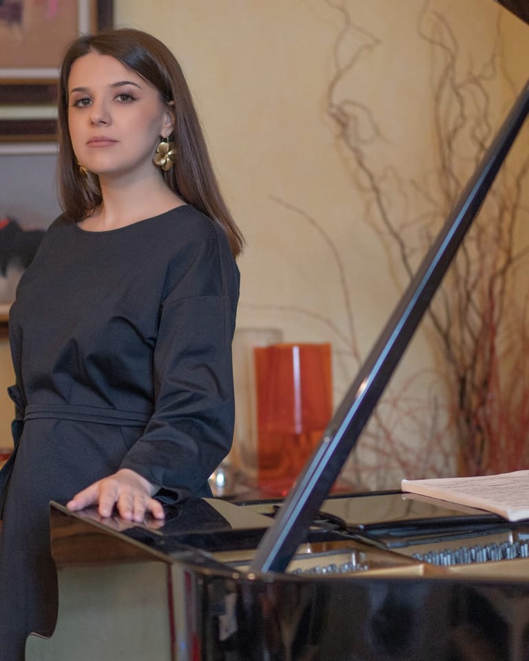 Sofia Novikova au piano
